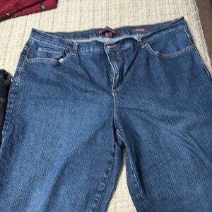 Gloria Vanderbilt 18w Amanda jeans